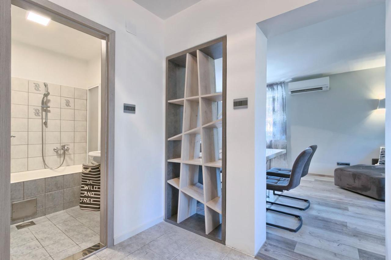Modern Oasis Apartment Pula Buitenkant foto