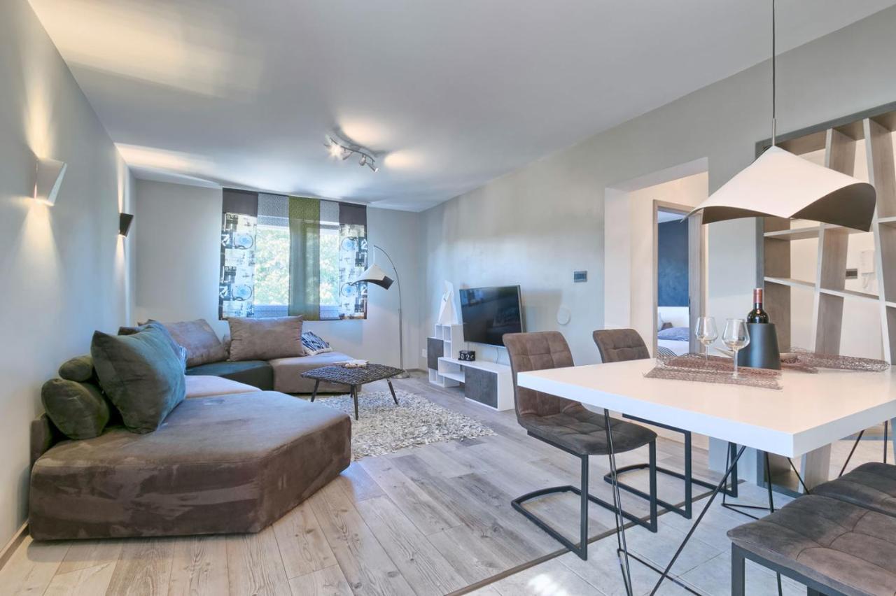 Modern Oasis Apartment Pula Buitenkant foto