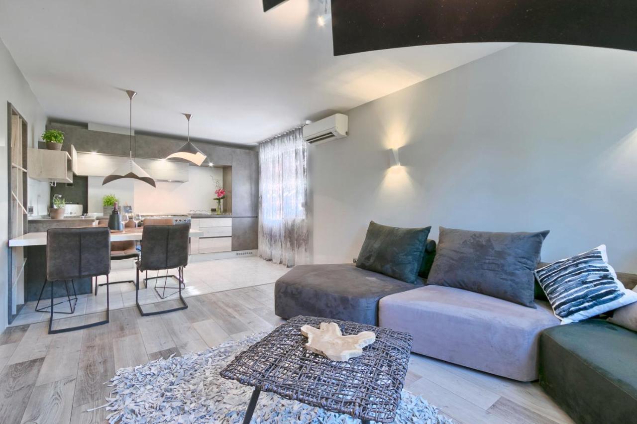 Modern Oasis Apartment Pula Buitenkant foto
