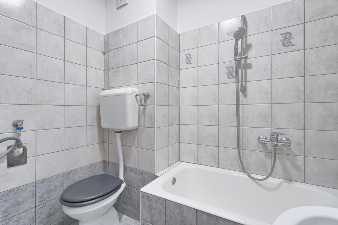 Modern Oasis Apartment Pula Buitenkant foto