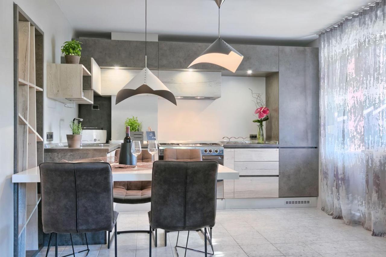 Modern Oasis Apartment Pula Buitenkant foto