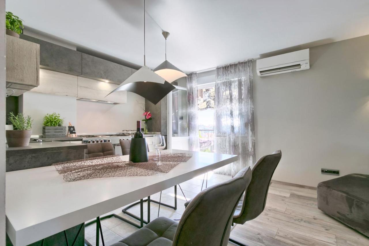 Modern Oasis Apartment Pula Buitenkant foto