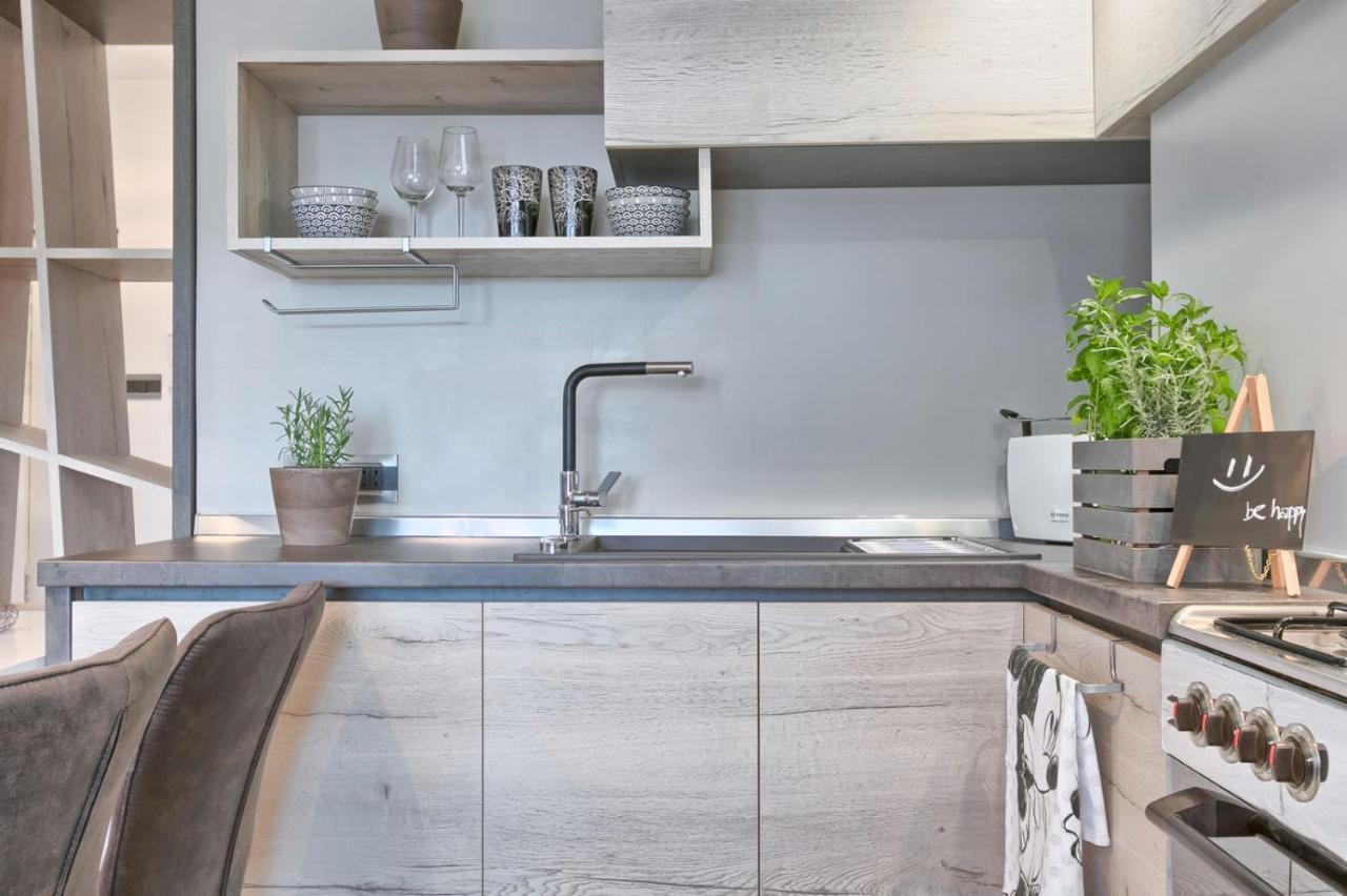 Modern Oasis Apartment Pula Buitenkant foto